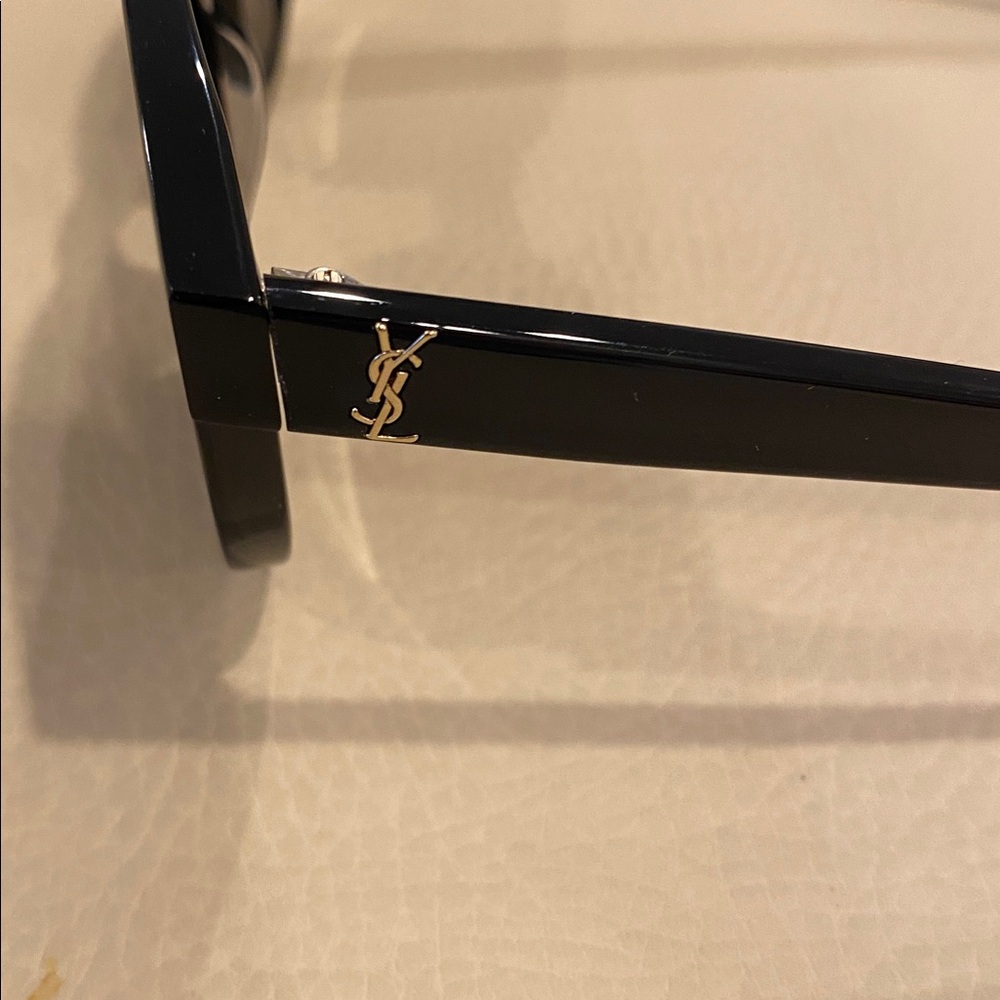 Saint Laurent sunglasses - Picture 7 of 7